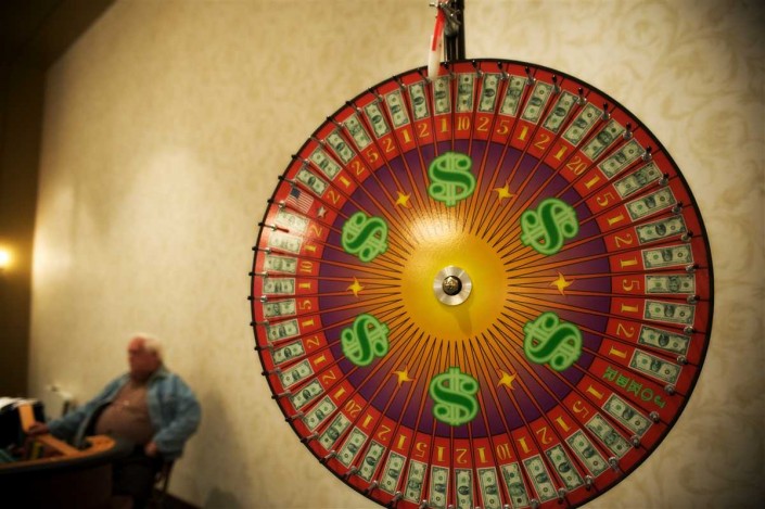 money wheel game at restaurant
